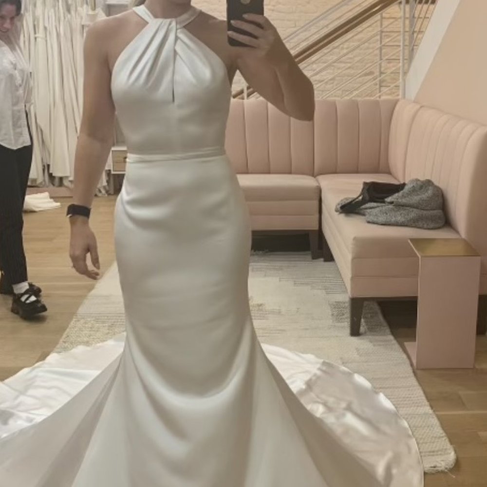 New Unaltered Louvienne Ayana Wedding Dress